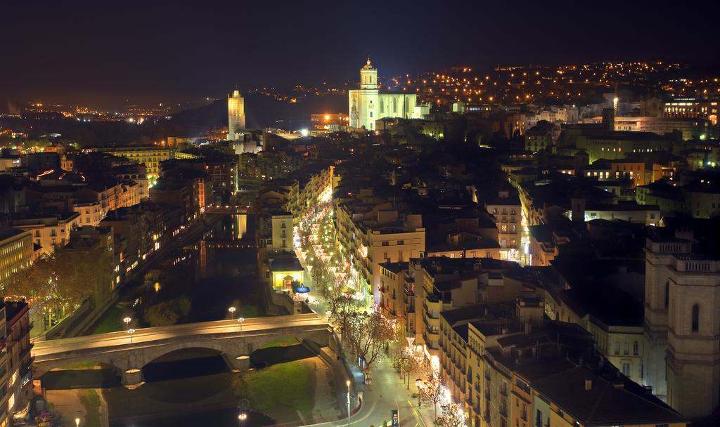 Apartaments Plaça Del Vi Gérone Extérieur photo