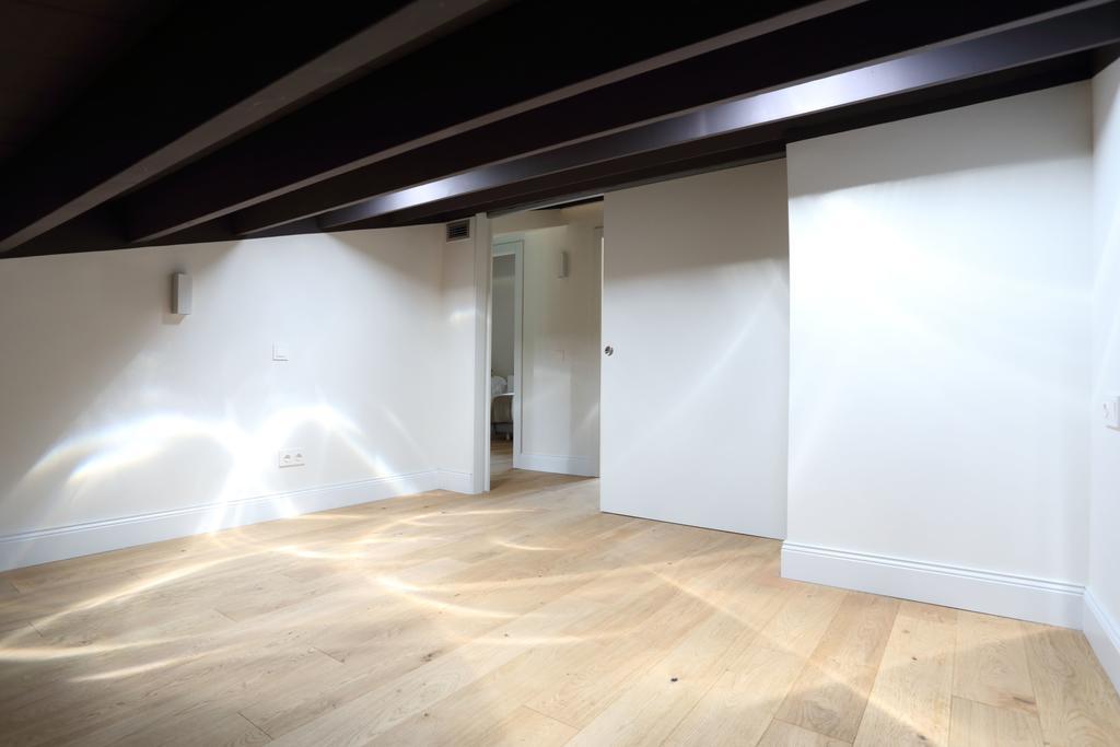 Apartaments Plaça Del Vi Gérone Extérieur photo