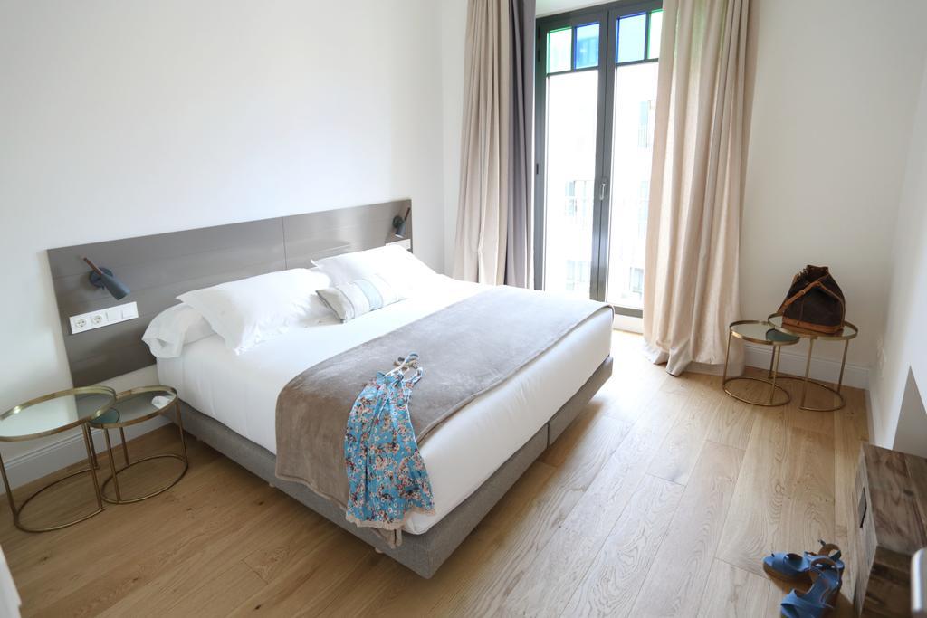 Apartaments Plaça Del Vi Gérone Extérieur photo
