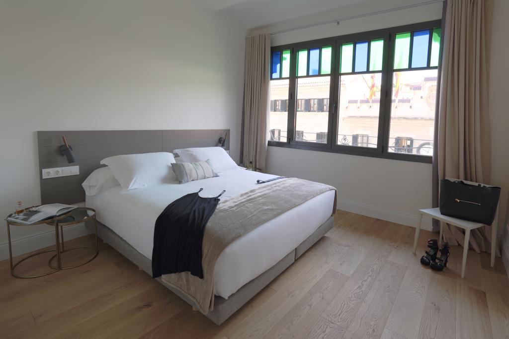 Apartaments Plaça Del Vi Gérone Extérieur photo